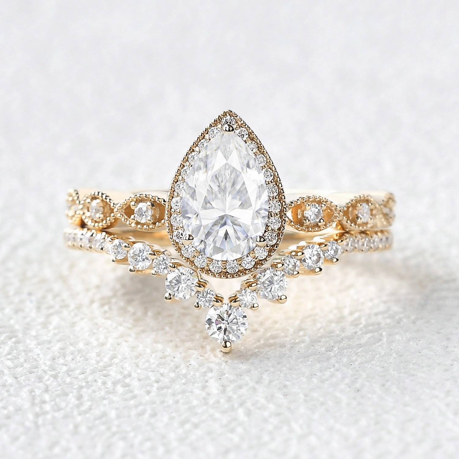 Exquisite Statement Simple Art Vintage Pear Shaped Moissanite Yellow Gold Ring Set 2pcs