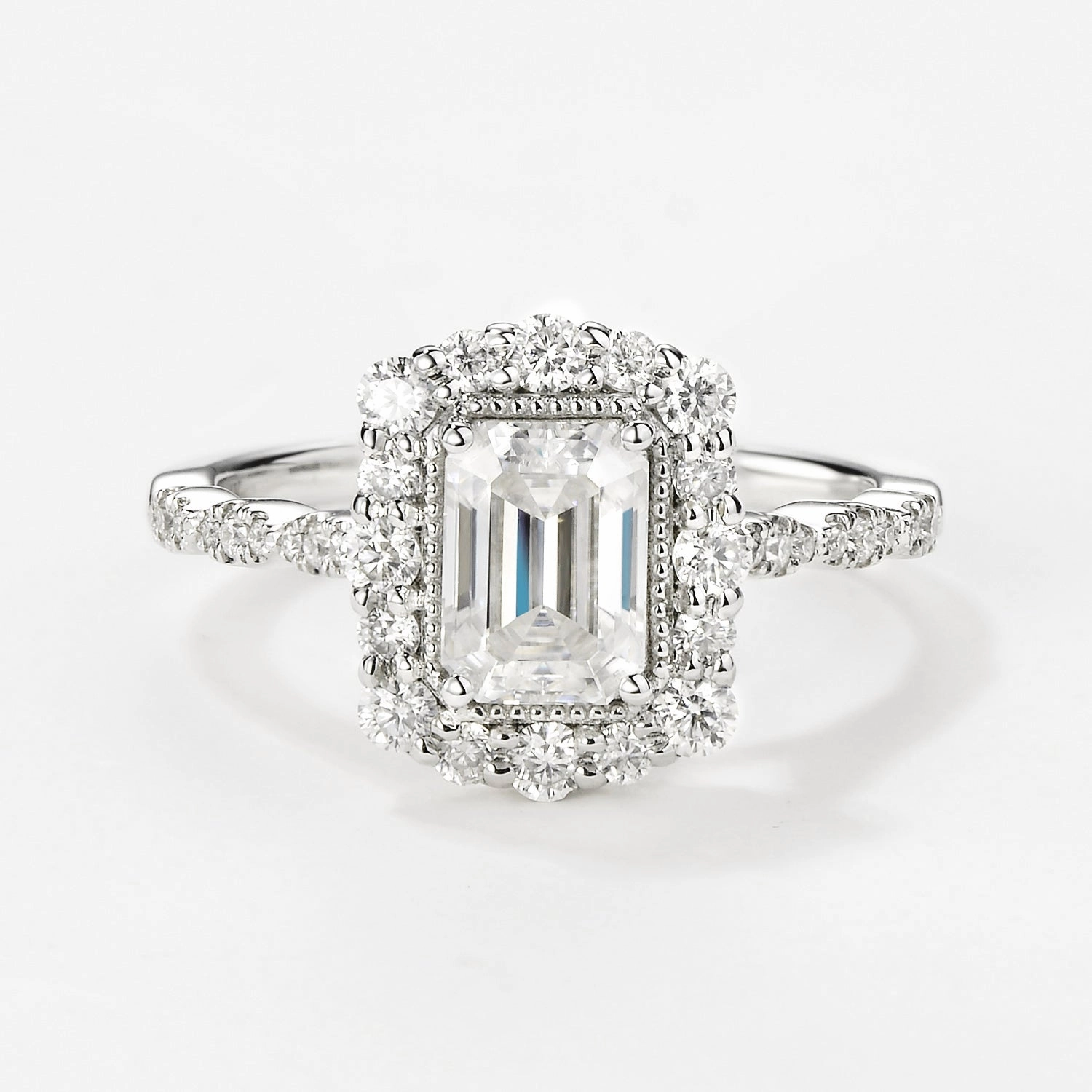 Fashion Revolution Emerald Cut Moissanite Classic White Gold Engagement Ring